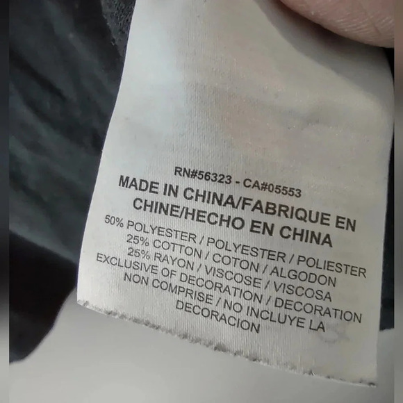 Nike black long sleeve shirt size M neon swoosh - Picture 4 of 5